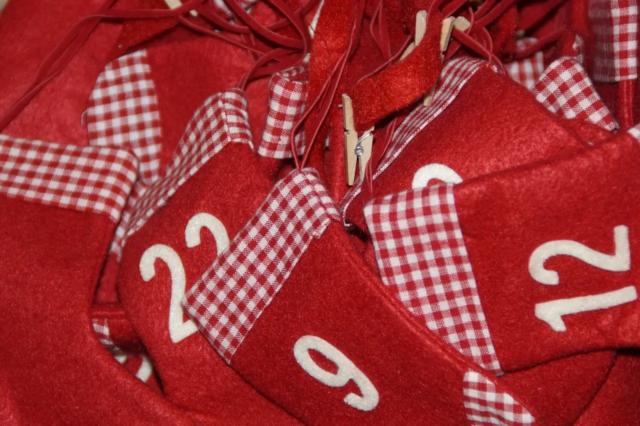Sådan laver du en pakkekalender til tvillinger uden stress