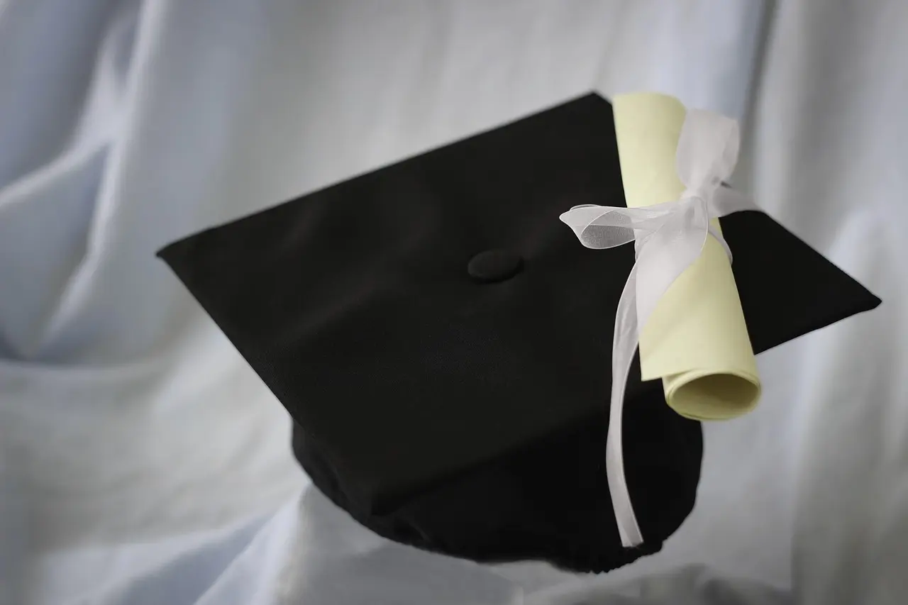 Hvad er god etikette omkring pengegaver til studenter?